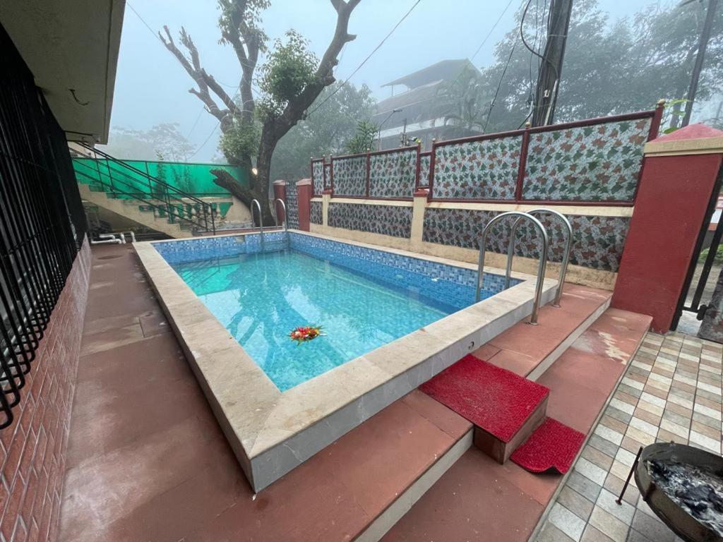 Hotel Phoenix Lonavala Exteriér fotografie